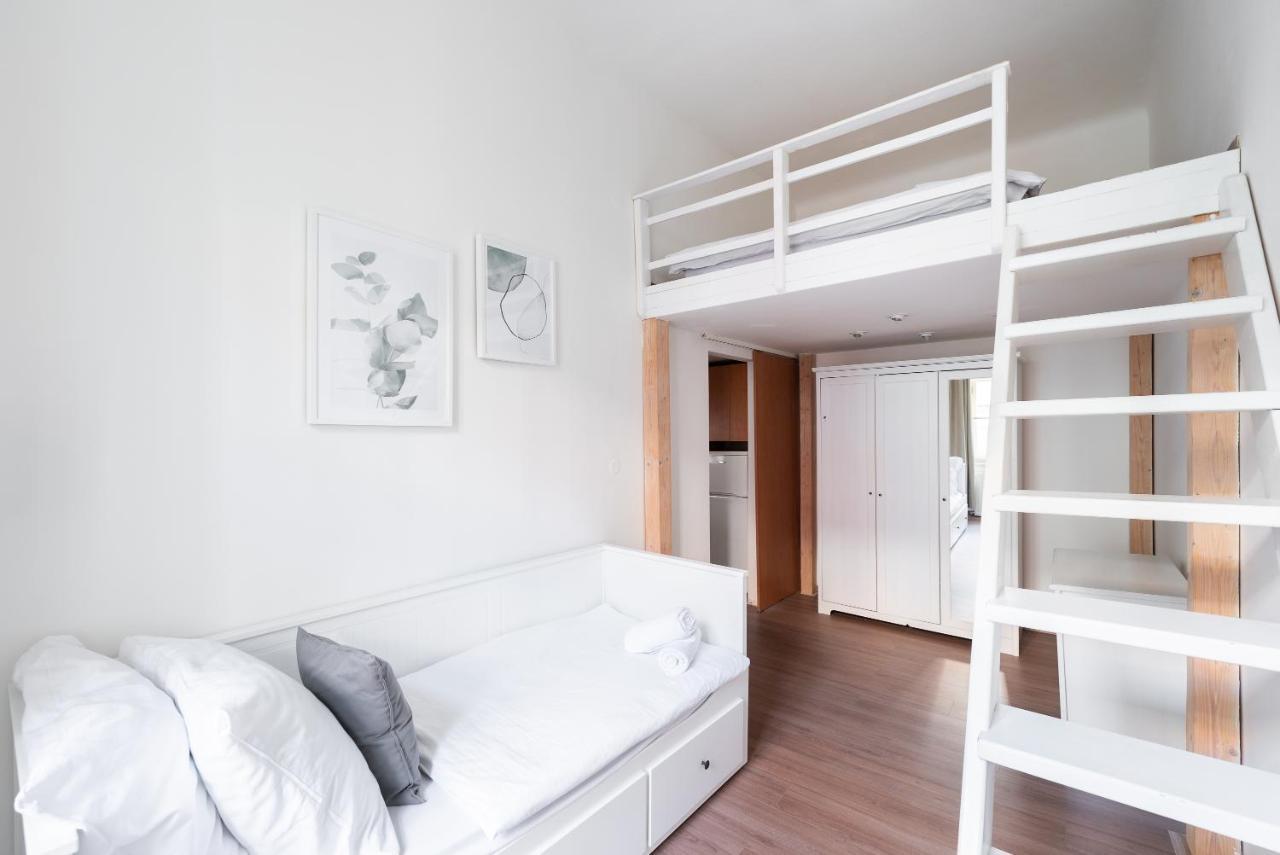 Budget Reznicka Apartment Praga Exterior foto