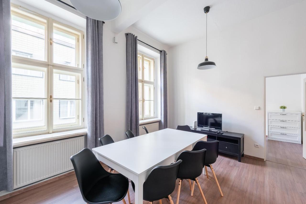 Budget Reznicka Apartment Praga Exterior foto